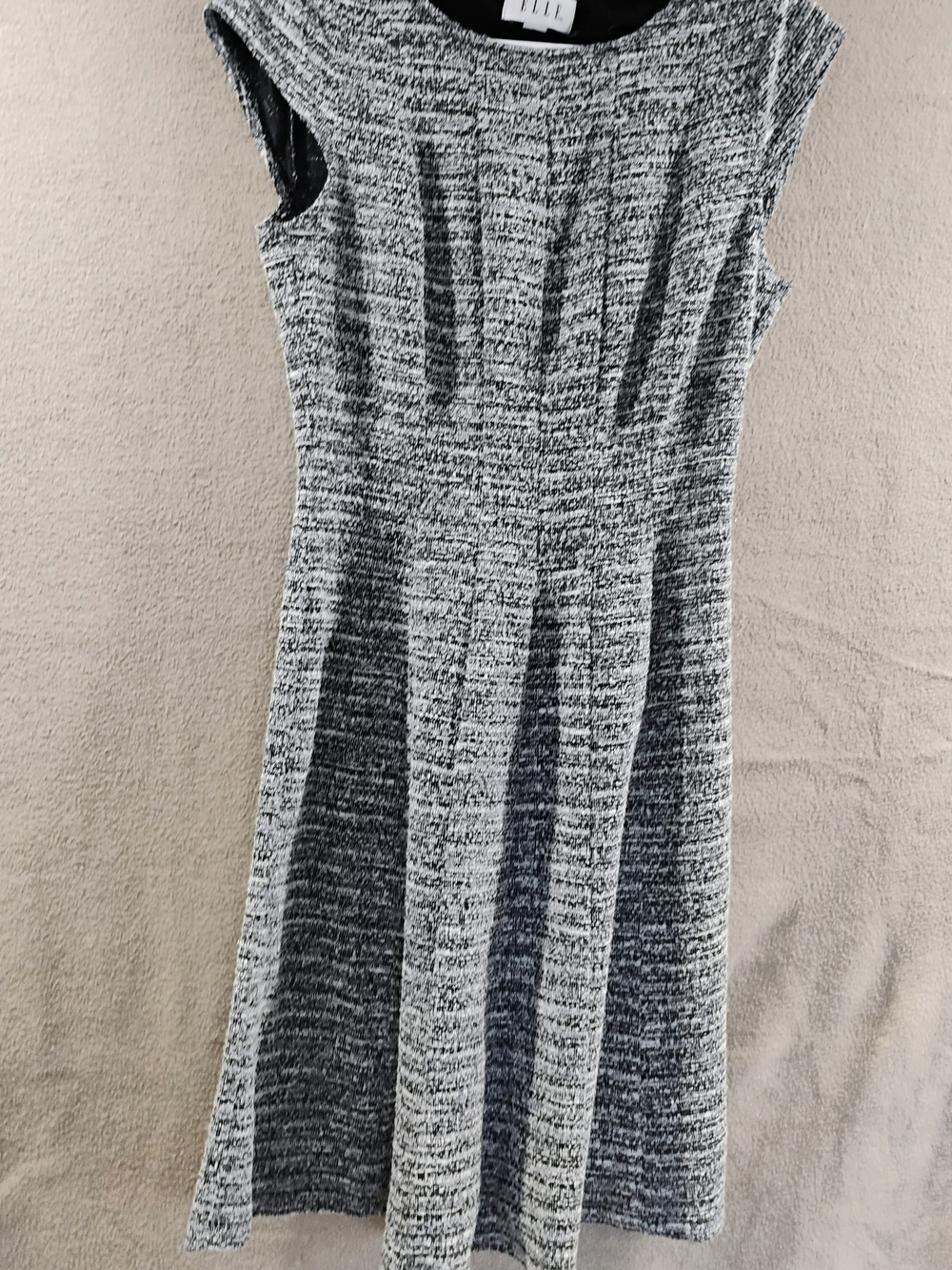 Elle Black and Gray Textured Midi Knit Dress